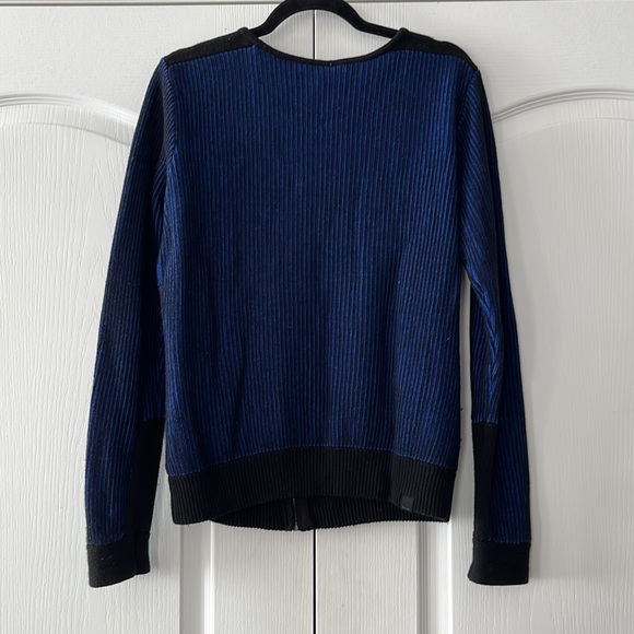 GUC Bench Cardigan - Picture 8 of 13